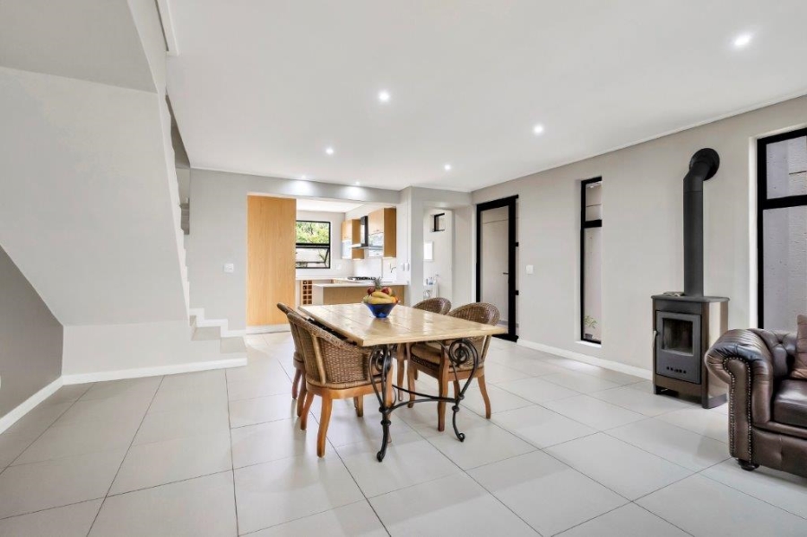 3 Bedroom Property for Sale in Bryanston Gauteng