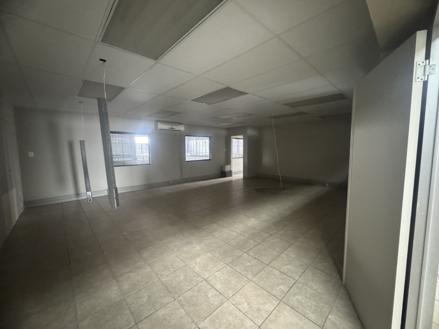 To Let commercial Property for Rent in Airport Park Gauteng