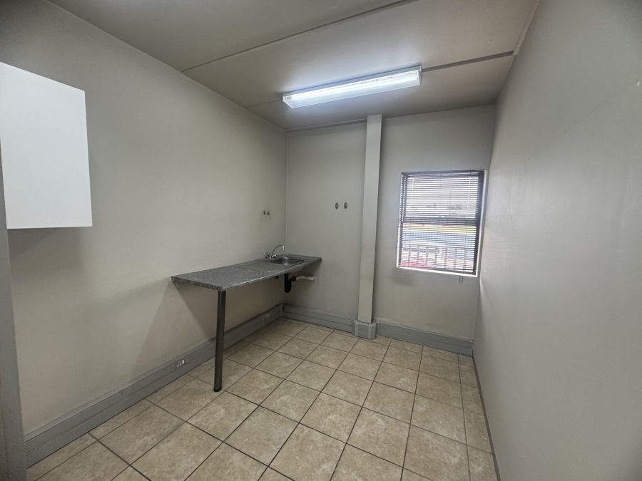 To Let commercial Property for Rent in Airport Park Gauteng
