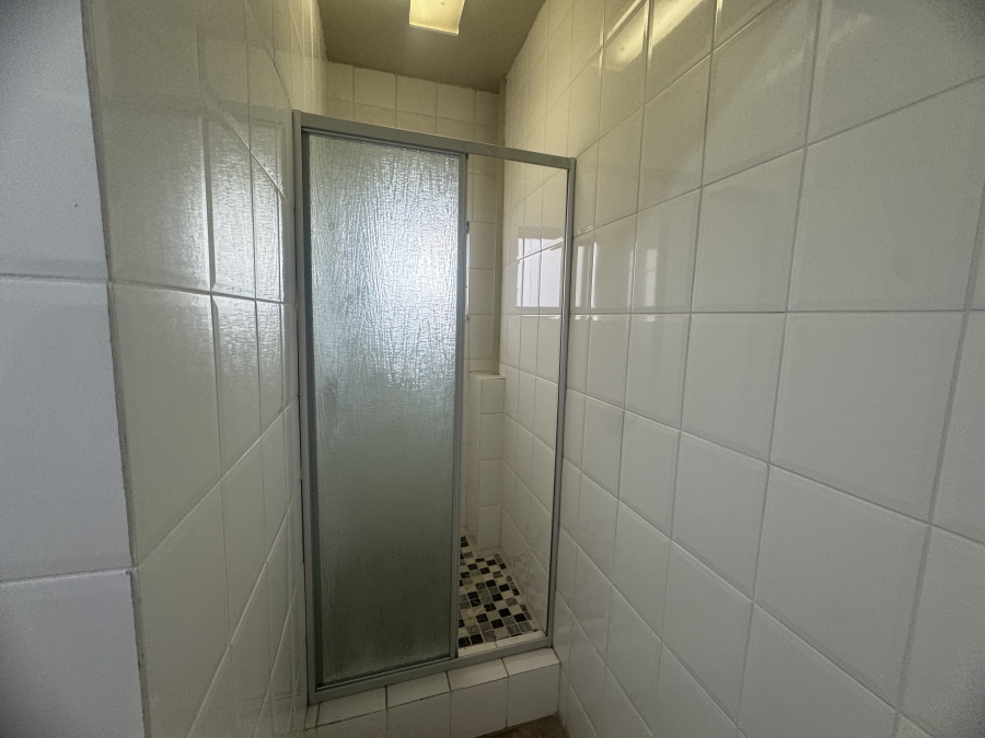 To Let commercial Property for Rent in Airport Park Gauteng