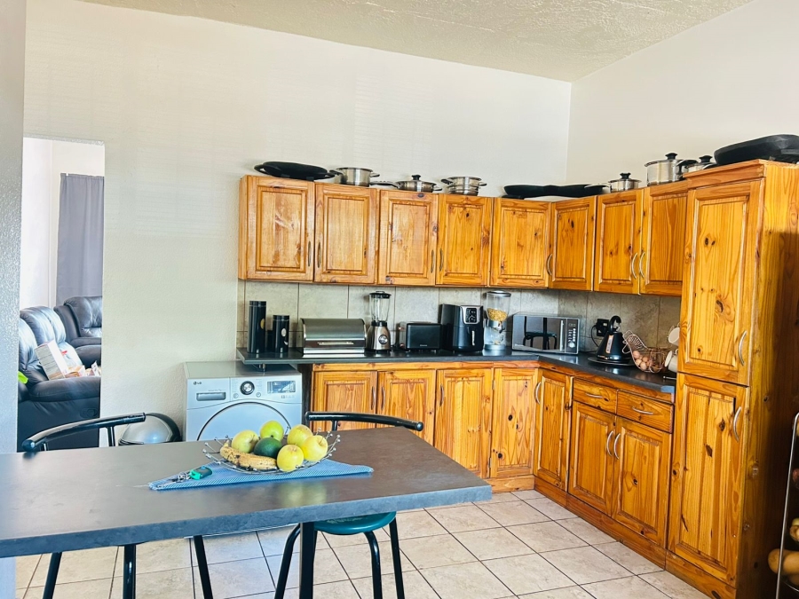 2 Bedroom Property for Sale in Klippoortjie Gauteng