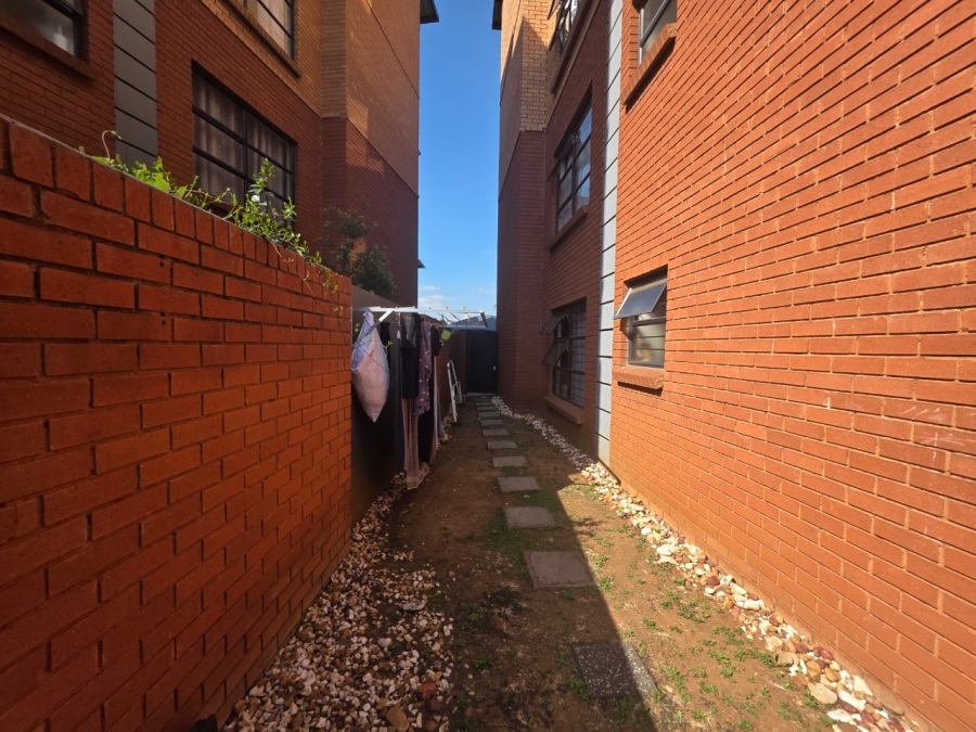 3 Bedroom Property for Sale in Eveleigh Gauteng