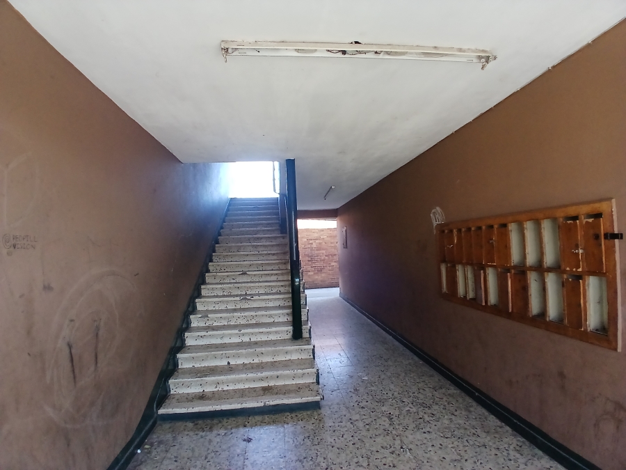 2 Bedroom Property for Sale in Germiston South Gauteng