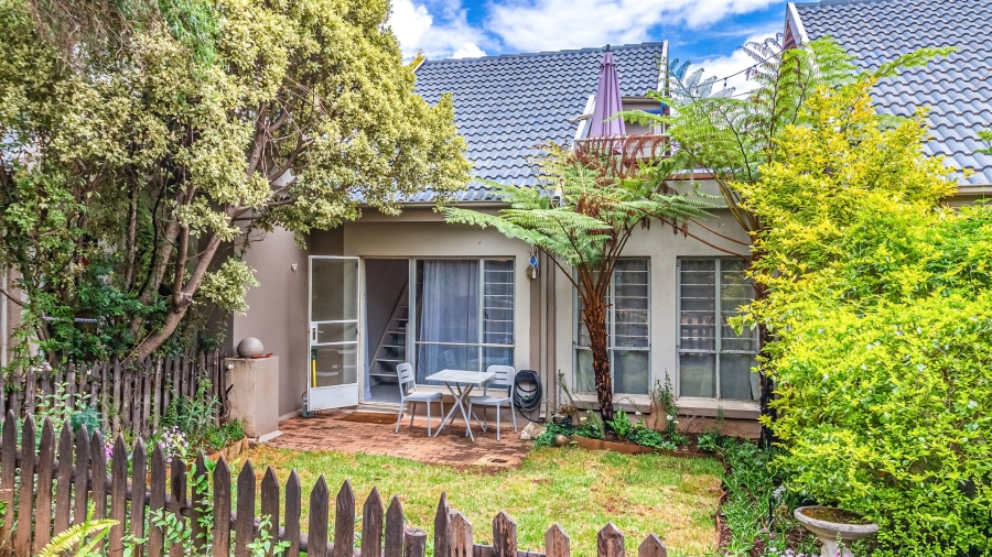 2 Bedroom Property for Sale in Douglasdale Gauteng