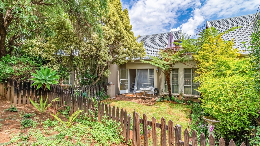 2 Bedroom Property for Sale in Douglasdale Gauteng