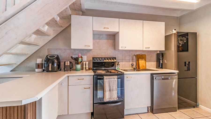 2 Bedroom Property for Sale in Douglasdale Gauteng