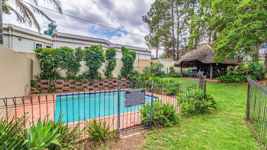 2 Bedroom Property for Sale in Douglasdale Gauteng