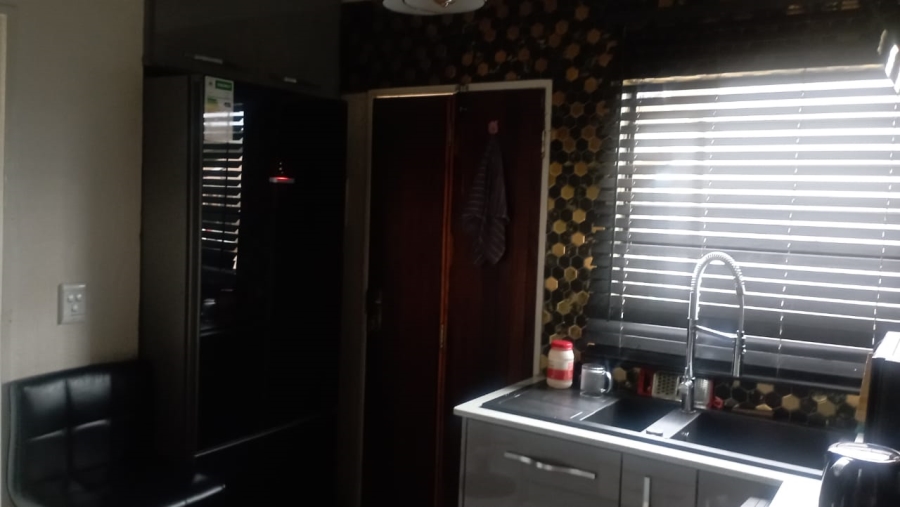 To Let 3 Bedroom Property for Rent in Dawn Park Gauteng