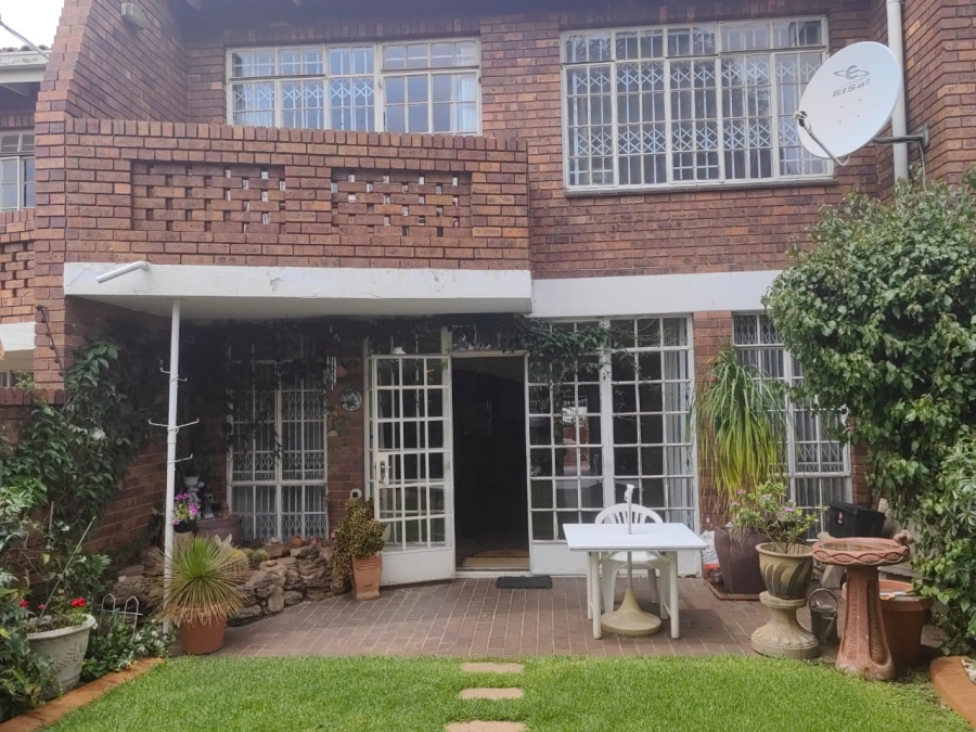 3 Bedroom Property for Sale in Lambton Gauteng