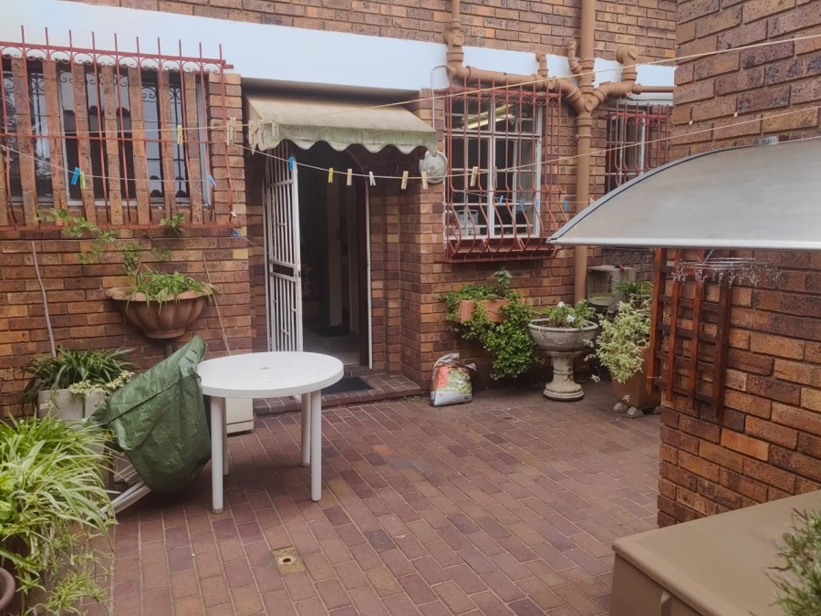 3 Bedroom Property for Sale in Lambton Gauteng