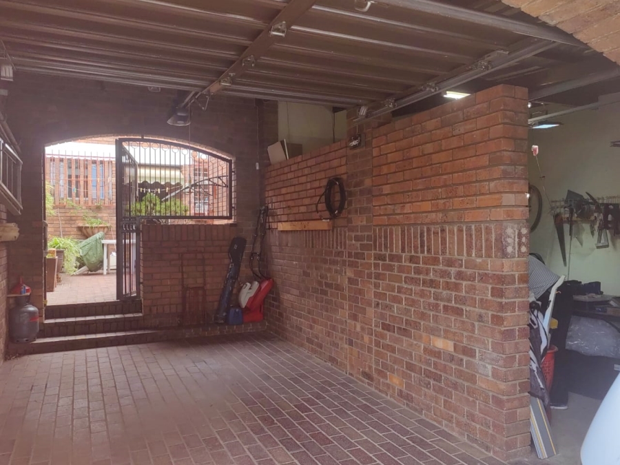 3 Bedroom Property for Sale in Lambton Gauteng