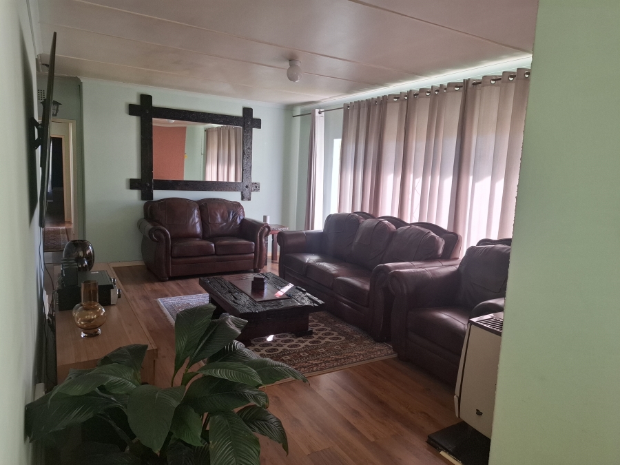 3 Bedroom Property for Sale in Birch Acres Gauteng