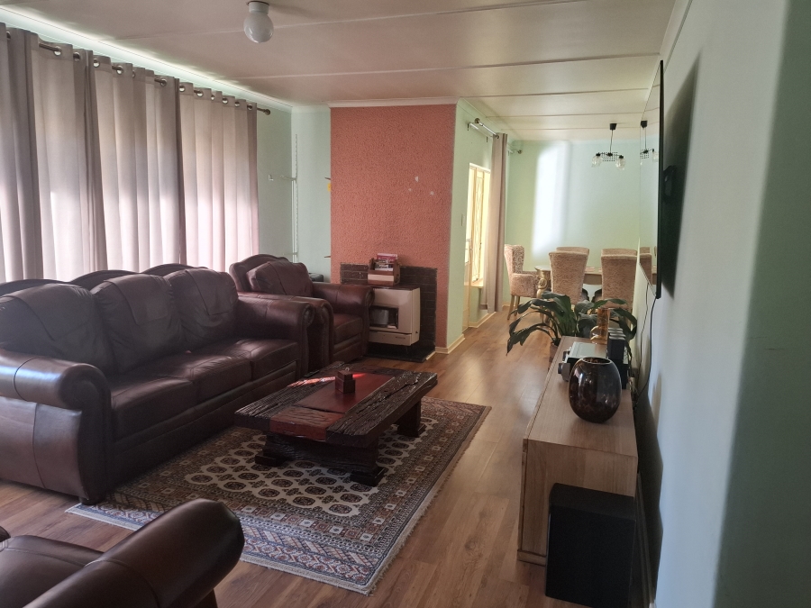 3 Bedroom Property for Sale in Birch Acres Gauteng