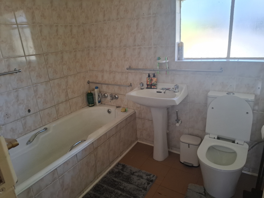 3 Bedroom Property for Sale in Birch Acres Gauteng