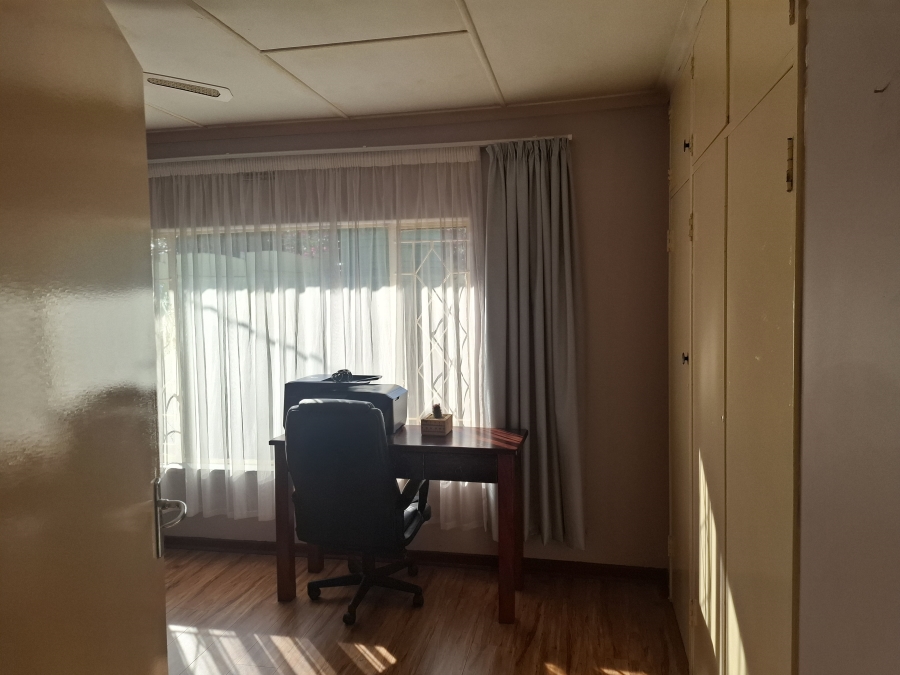 3 Bedroom Property for Sale in Birch Acres Gauteng