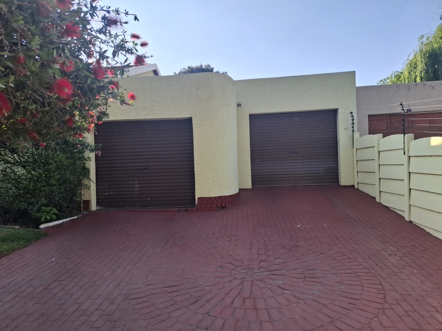 3 Bedroom Property for Sale in Birch Acres Gauteng