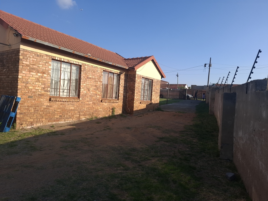 3 Bedroom Property for Sale in Norkem Park Gauteng