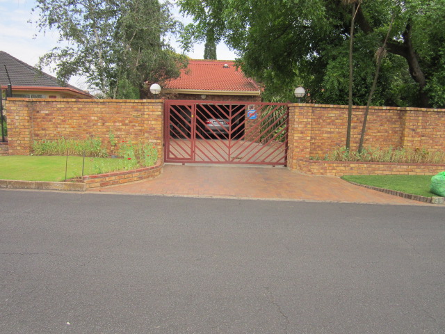 4 Bedroom Property for Sale in Aston Manor Gauteng