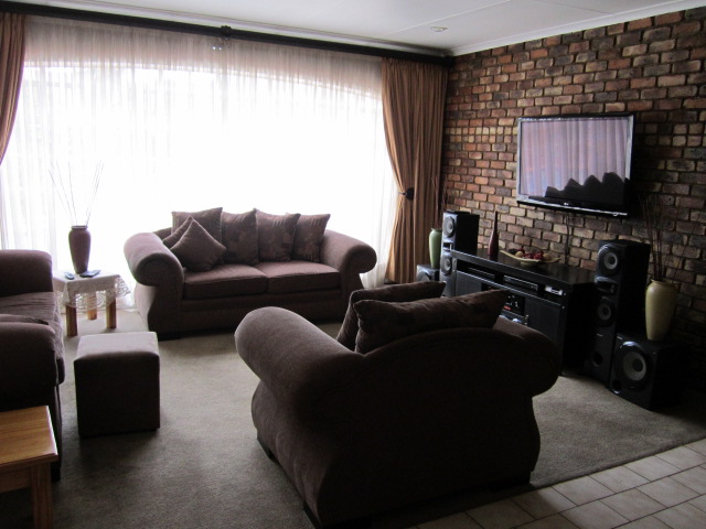 4 Bedroom Property for Sale in Aston Manor Gauteng