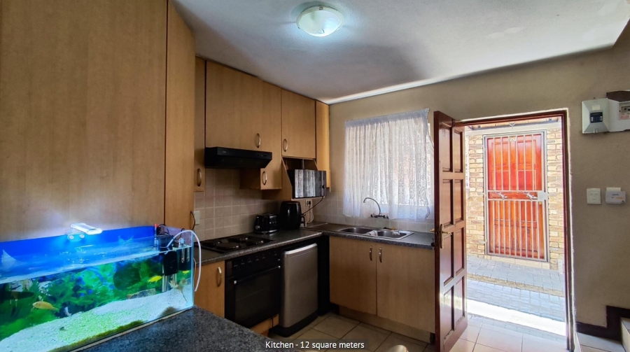 2 Bedroom Property for Sale in Birchleigh Gauteng