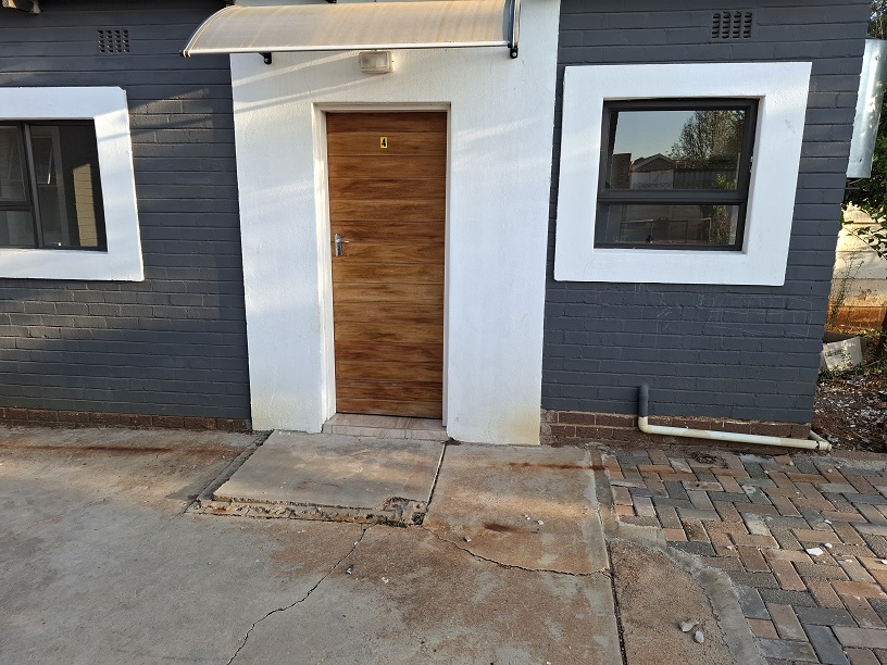 To Let 1 Bedroom Property for Rent in Edleen Gauteng