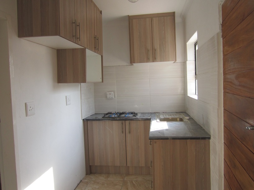To Let 1 Bedroom Property for Rent in Edleen Gauteng