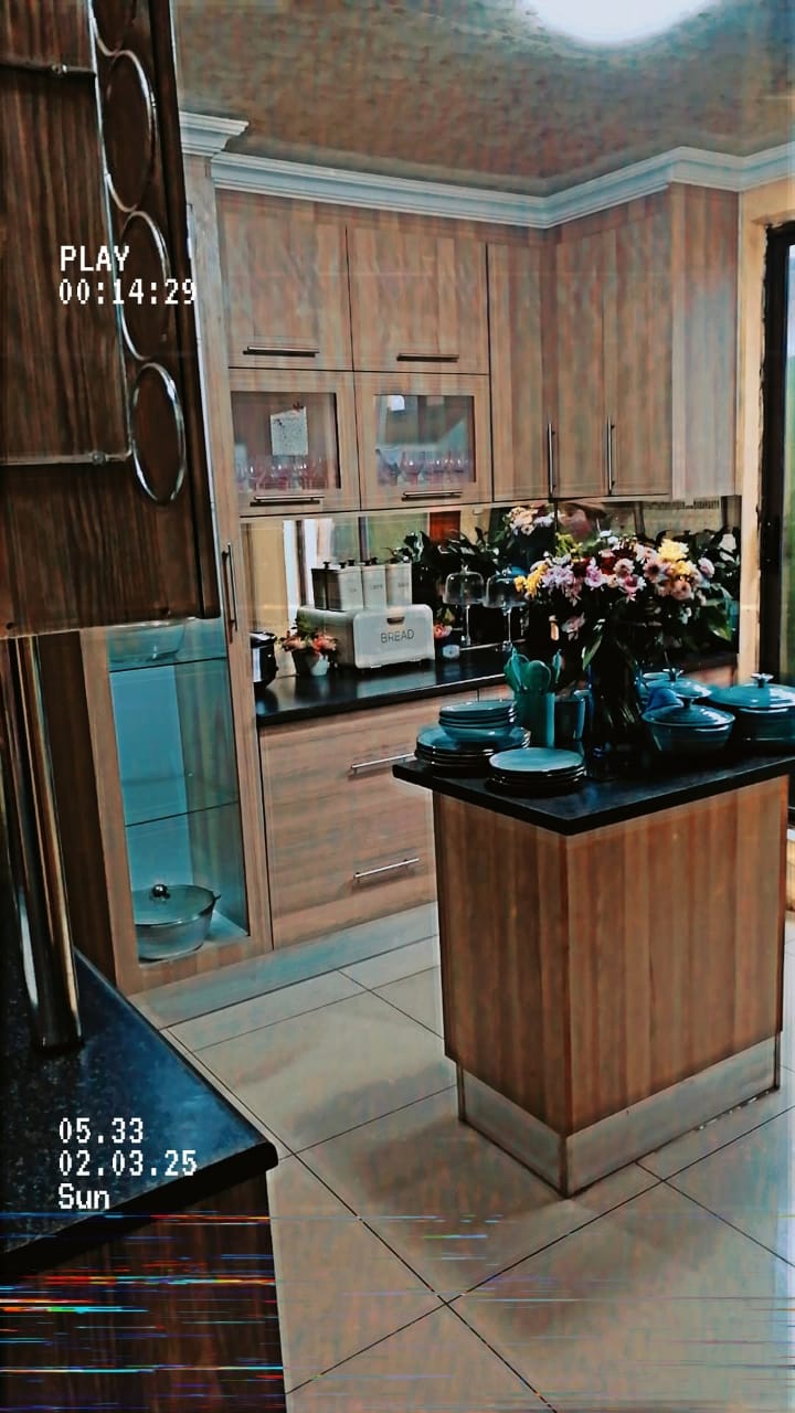 3 Bedroom Property for Sale in Clayville Gauteng