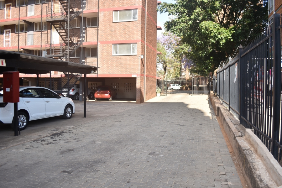 1 Bedroom Property for Sale in Sunnyside Gauteng