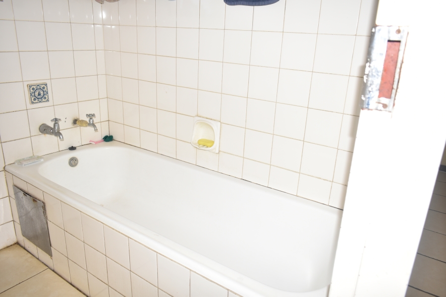 2 Bedroom Property for Sale in Pretoria Central Gauteng