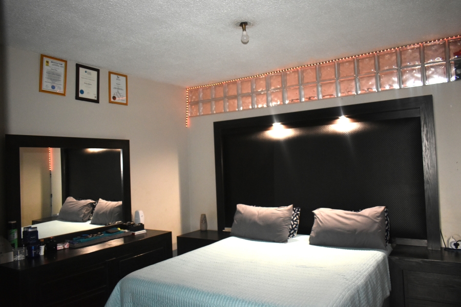 2 Bedroom Property for Sale in Pretoria Central Gauteng