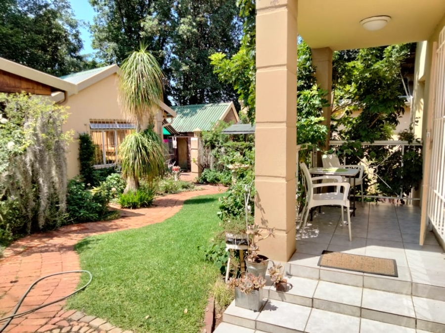 12 Bedroom Property for Sale in Monument Park Gauteng