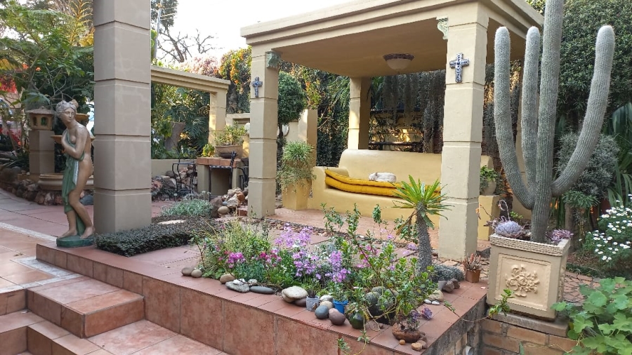 12 Bedroom Property for Sale in Monument Park Gauteng