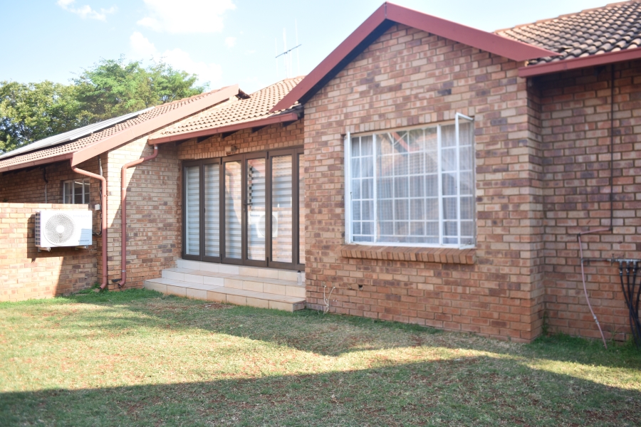 3 Bedroom Property for Sale in Meyerspark Gauteng