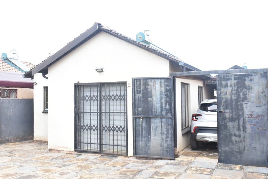3 Bedroom Property for Sale in Soshanguve East Gauteng