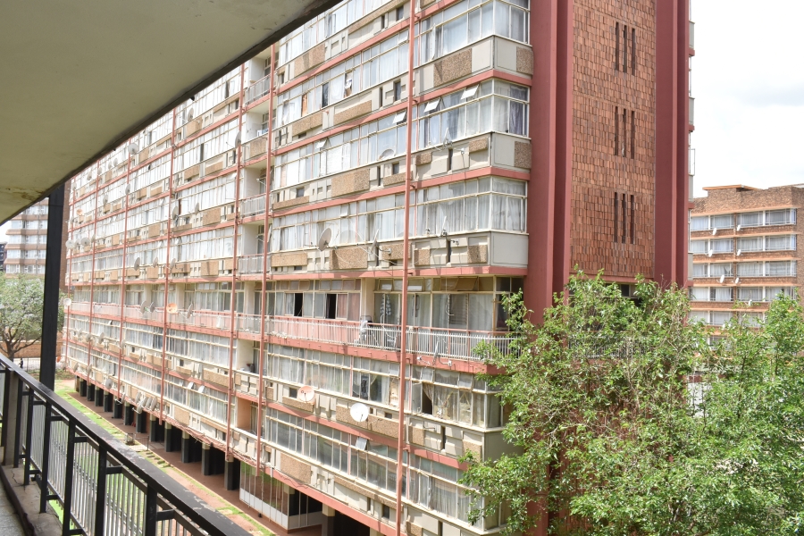 2 Bedroom Property for Sale in Sunnyside Gauteng