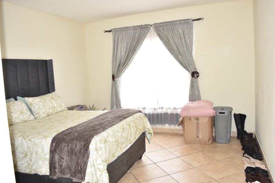 2 Bedroom Property for Sale in Kosmosdal Gauteng