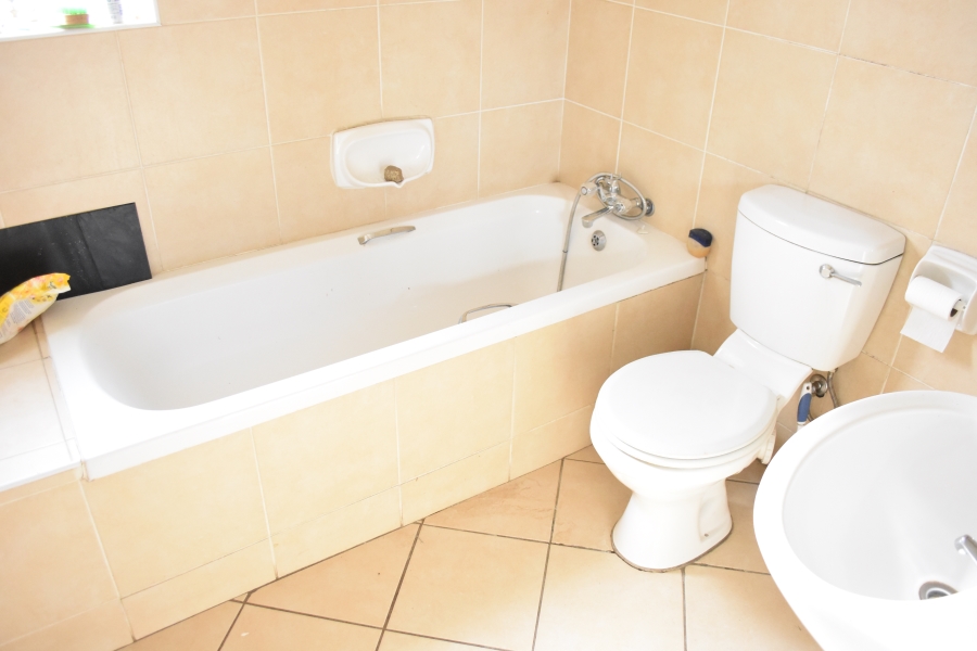 2 Bedroom Property for Sale in Wonderpark Estate Gauteng