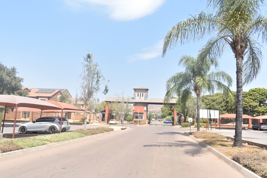 2 Bedroom Property for Sale in Wonderpark Estate Gauteng