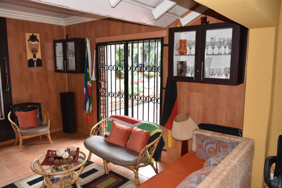 5 Bedroom Property for Sale in Karenpark Gauteng