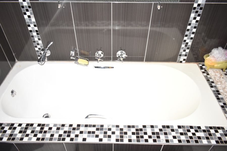 5 Bedroom Property for Sale in Karenpark Gauteng