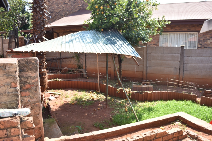 5 Bedroom Property for Sale in Danville Gauteng