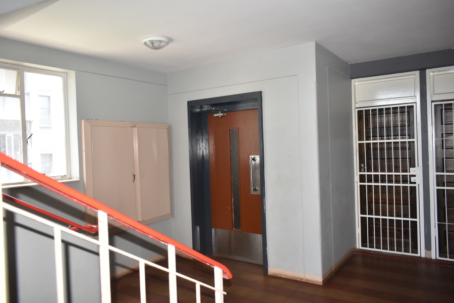 2 Bedroom Property for Sale in Sunnyside Gauteng
