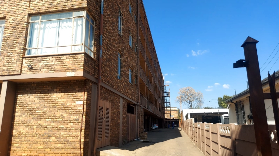 2 Bedroom Property for Sale in Pretoria West Gauteng