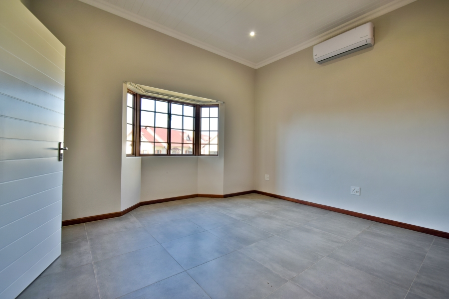 2 Bedroom Property for Sale in Waterlake Farm Lifestyle Estate Gauteng