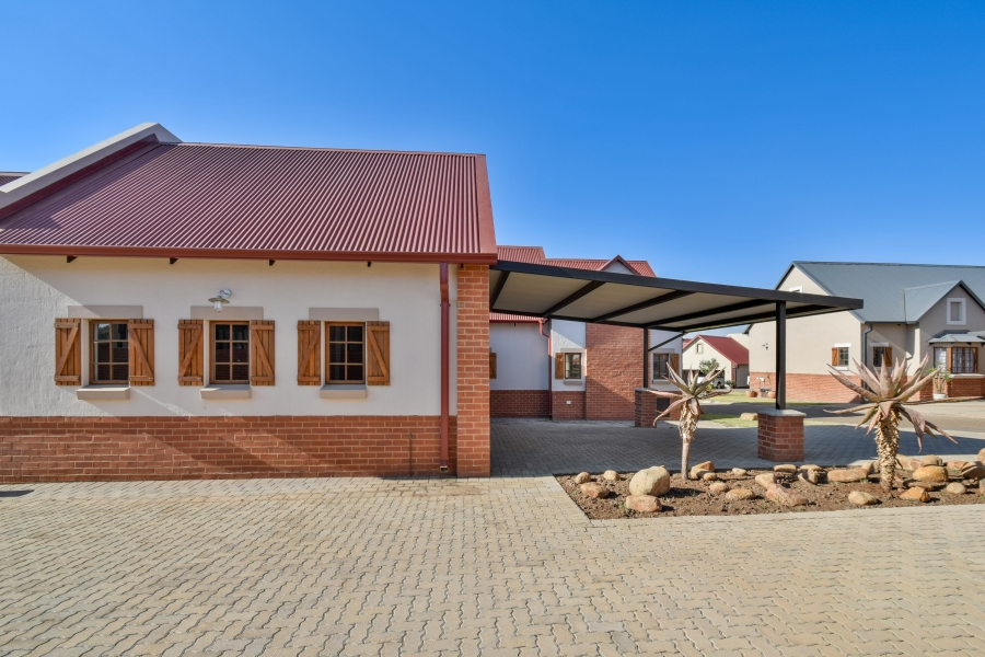 2 Bedroom Property for Sale in Waterlake Farm Lifestyle Estate Gauteng