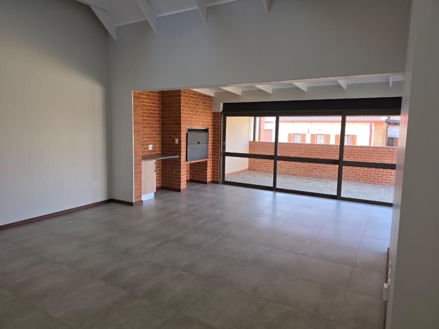 2 Bedroom Property for Sale in Waterlake Farm Lifestyle Estate Gauteng