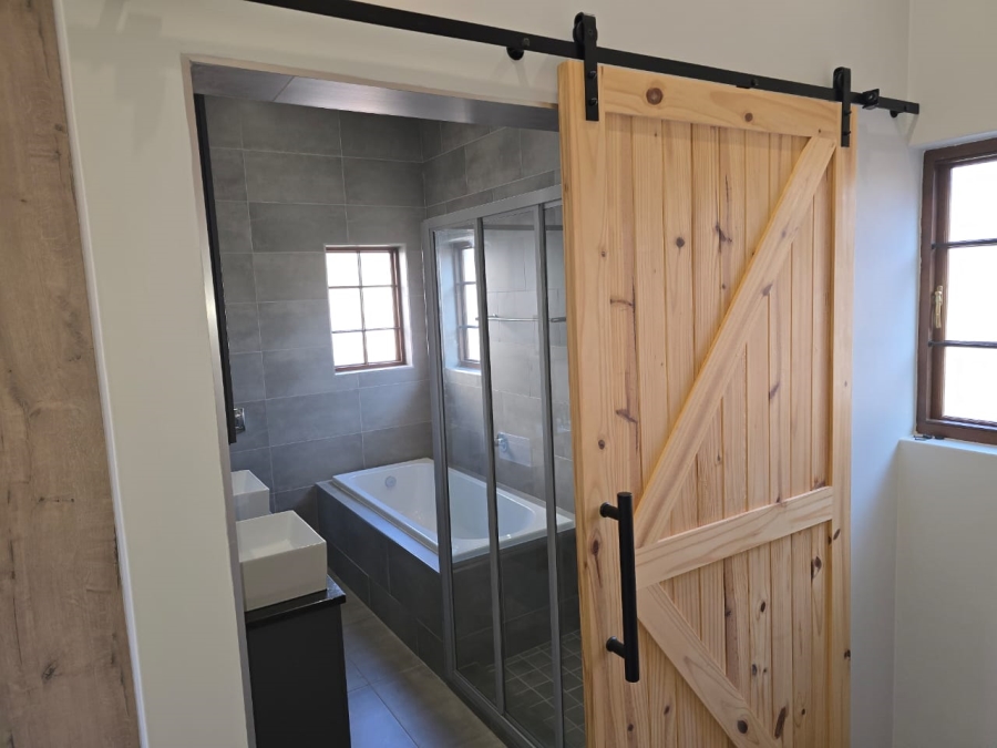 2 Bedroom Property for Sale in Waterlake Farm Lifestyle Estate Gauteng