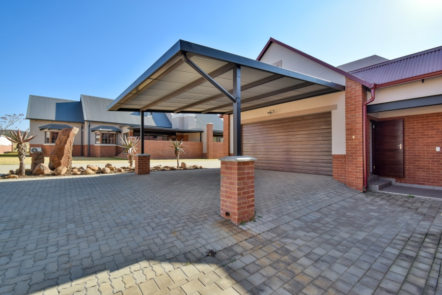 2 Bedroom Property for Sale in Waterlake Farm Lifestyle Estate Gauteng