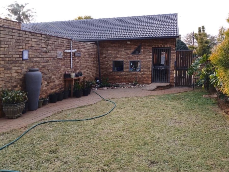 3 Bedroom Property for Sale in Doornpoort Gauteng