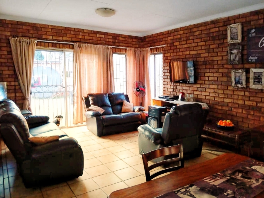 3 Bedroom Property for Sale in Doornpoort Gauteng